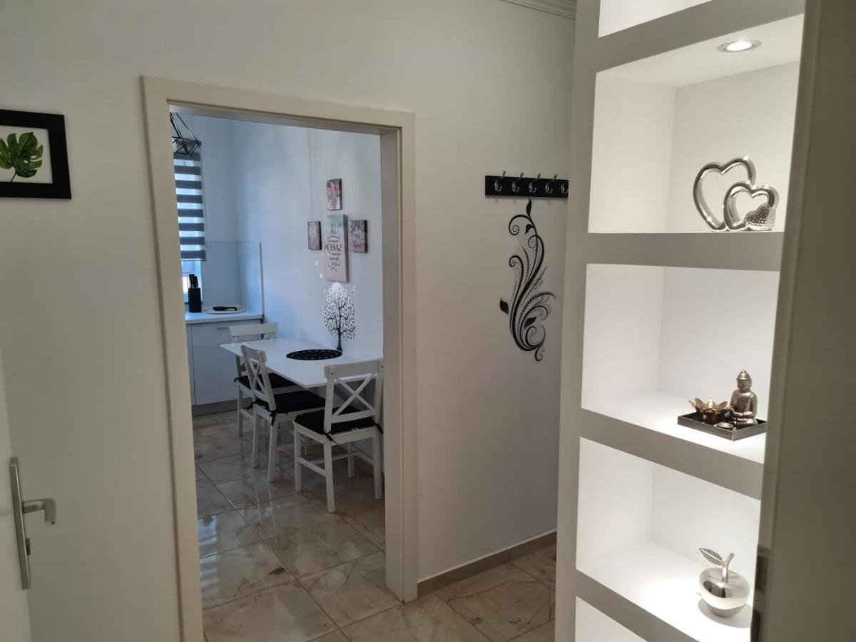 Oscar House Appartement Braşov Buitenkant foto