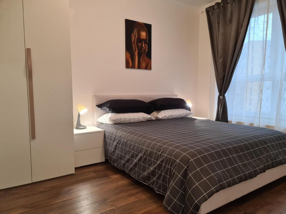 Oscar House Appartement Braşov Buitenkant foto