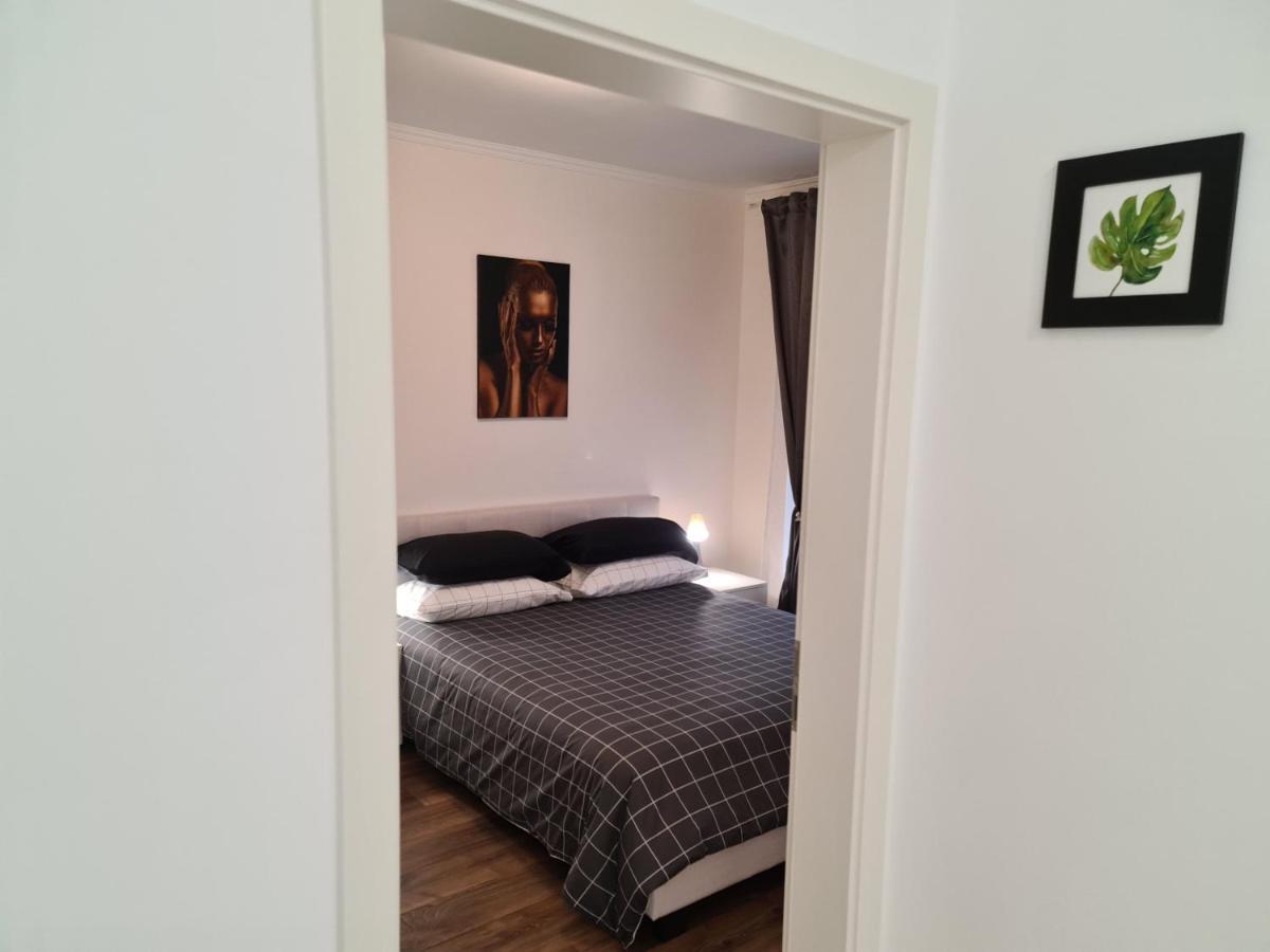 Oscar House Appartement Braşov Buitenkant foto